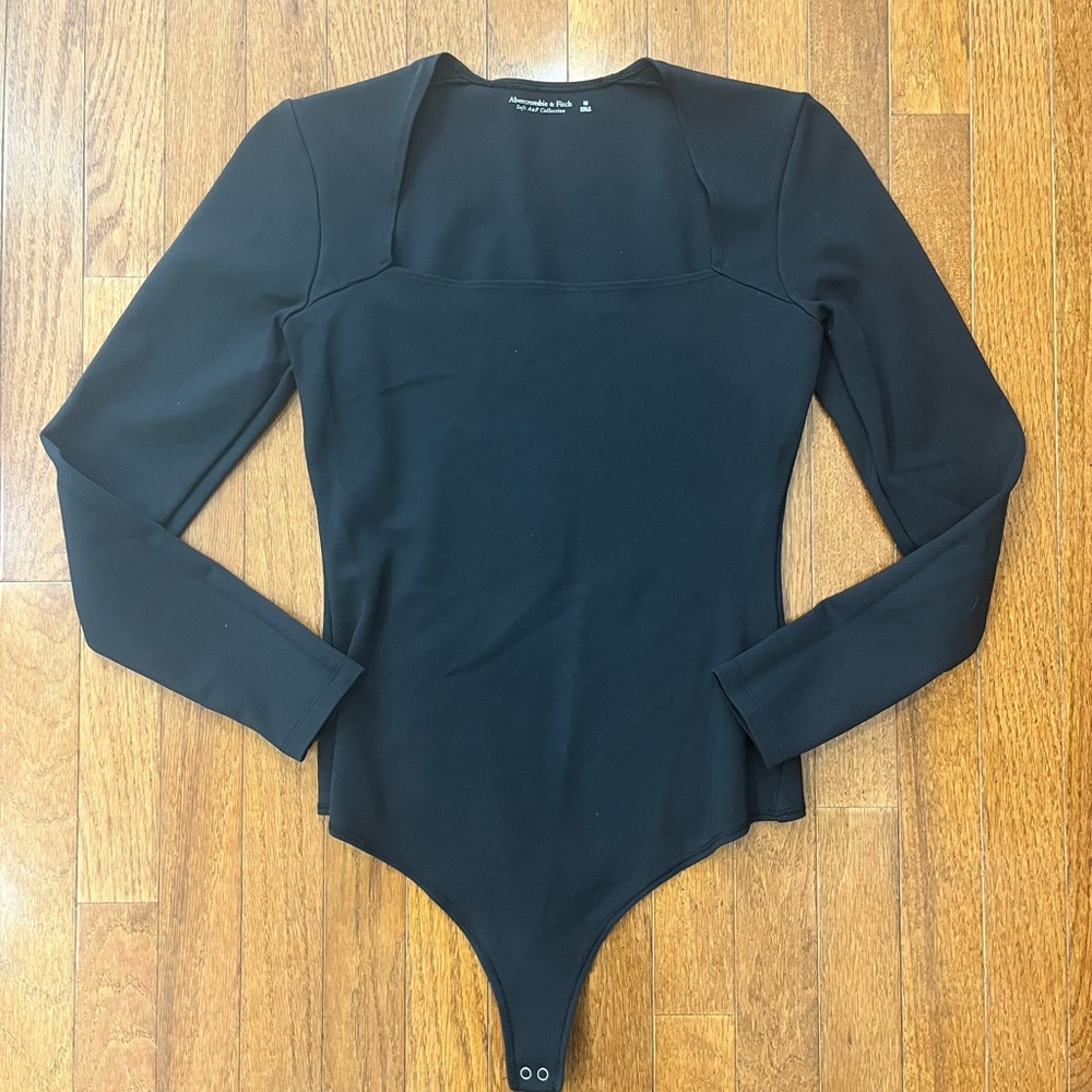 Abercrombie & Fitch Black Long Sleeve